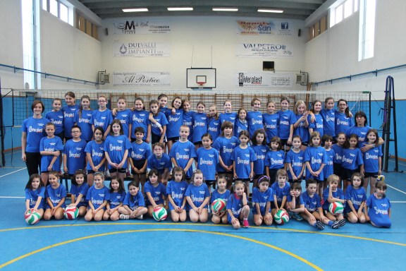 Le bimbe dell'Avviamento al volley