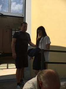 Paola Pezzoli Vincitrice del concorso Mascotte Ritira la Felpa con il logo Seri graffato.